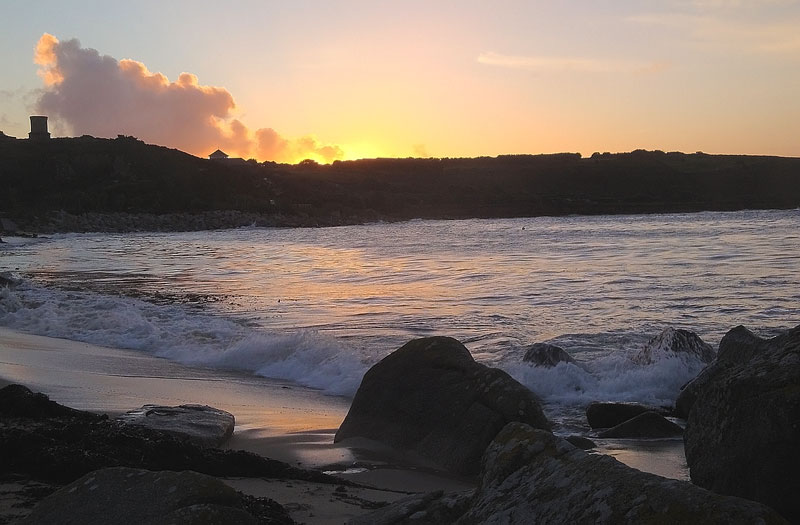Dawn-over-Porthcressa-16993488